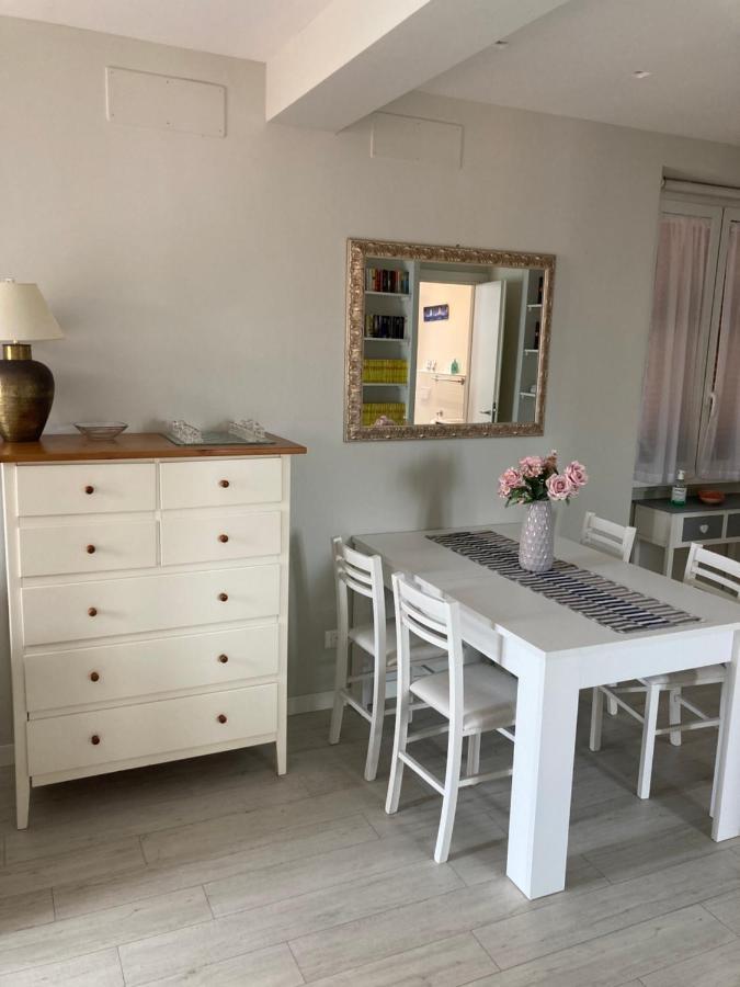 Rosso Tramonto Luxury-White- Ladispoli, Lungomare Regina Elena 58ヴィラ エクステリア 写真